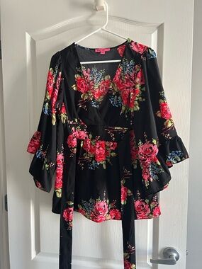 Betsey Johnson Kimono Style Wrap top